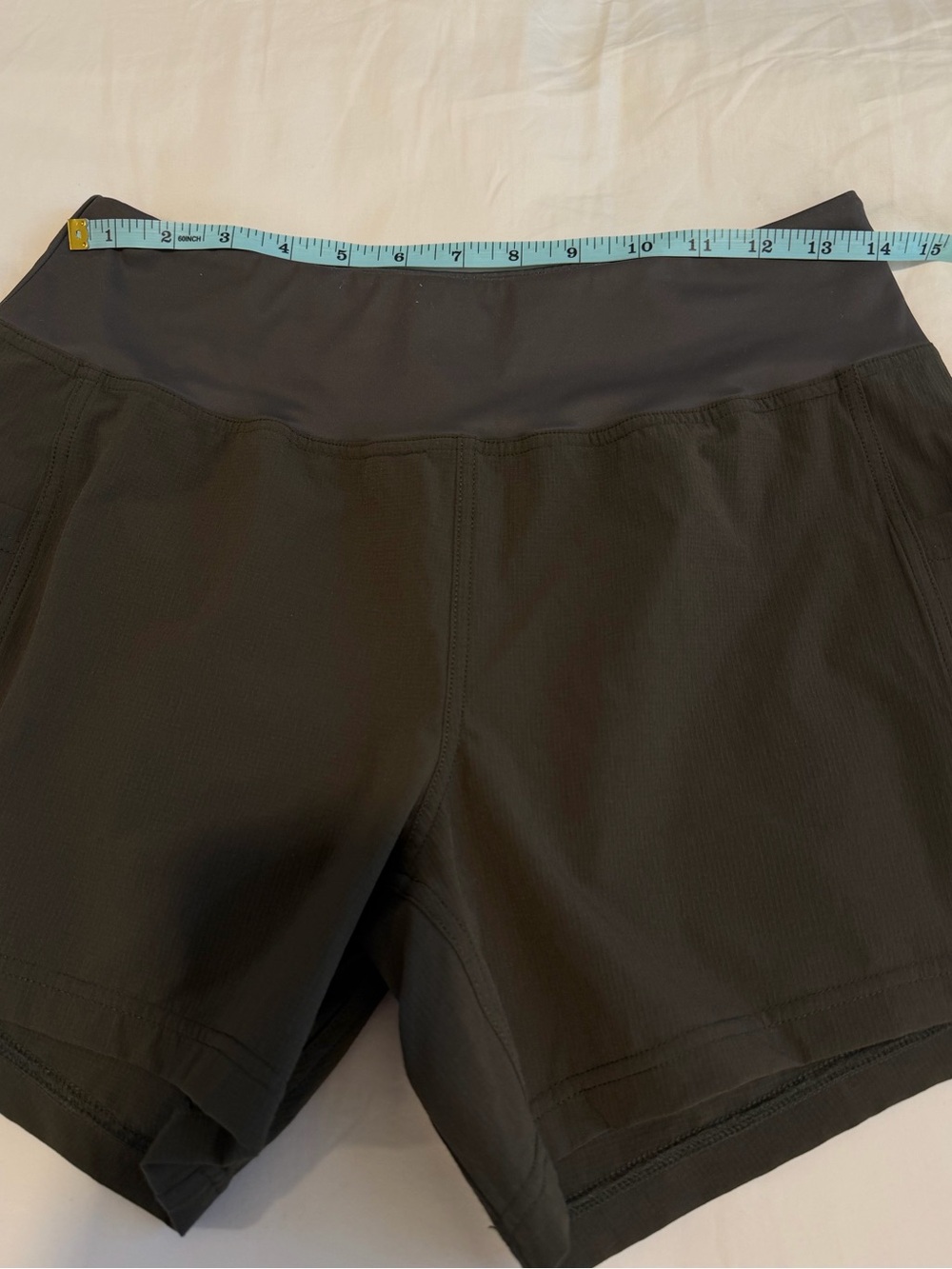 Rowde Women’s Range Short - Picture 8 of 10
